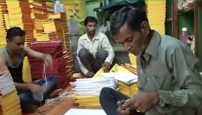 जोधपुर: कंप्यूटर के जमाने में भी जमकर बिक रहा है पारंपरिक बही खाता जोधपुर: कंप्यूटर के जमाने में भी जमकर बिक रहा है पारंपरिक बही खाता