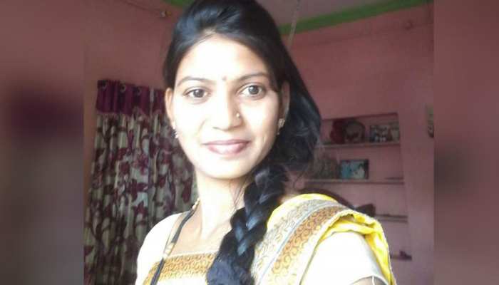 वक्त पर एम्बुलेंस नहीं मिलने से अभिनेत्री की मौत, नवजात भी नहीं बचा! वक्त पर एम्बुलेंस नहीं मिलने से अभिनेत्री की मौत, नवजात भी नहीं बचा!