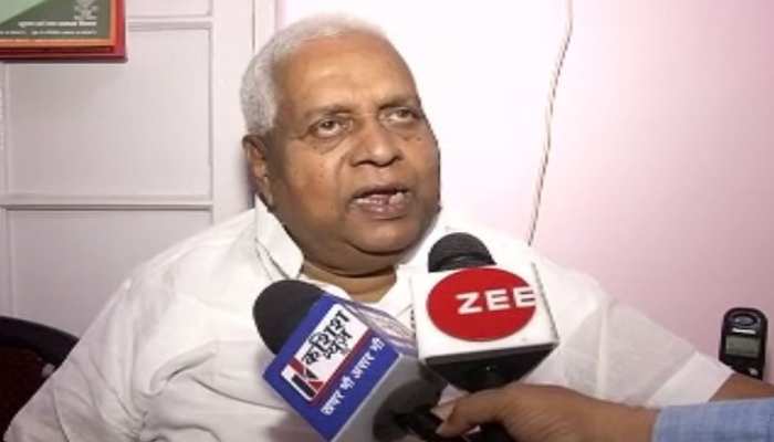 पटना: कांग्रेस ने जताई महागठबंधन में टूट की आशंका, JDU बोली- आने वालों की लंबी है कतार पटना: कांग्रेस ने जताई महागठबंधन में टूट की आशंका, JDU बोली- आने वालों की लंबी है कतार