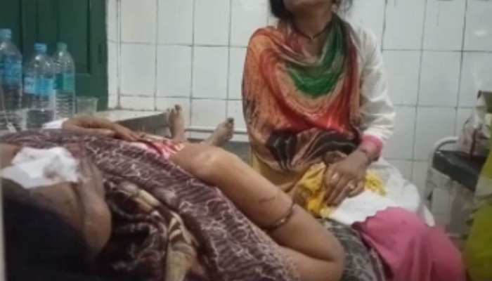 पटना: कलयुगी बेटे-बहू ने महिला की ईंट से की पिटाई, पैसे की कर रहे थे मांग पटना: कलयुगी बेटे-बहू ने महिला की ईंट से की पिटाई, पैसे की कर रहे थे मांग
