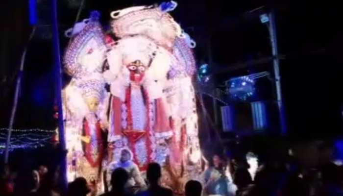 भागलपुर: भव्य तरीके से निकली काली महारानी की विसर्जन यात्रा, श्रद्धालुओं की रही भारी भीड़ भागलपुर: भव्य तरीके से निकली काली महारानी की विसर्जन यात्रा, श्रद्धालुओं की रही भारी भीड़