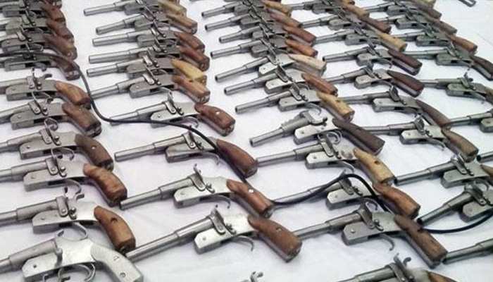 Illigeal arms increased crime rate in Dhaulpur of Rajasthan | धौलपुर: अवैध  हथियारों के शौक के कारण बढ़ा अपराध, पुलिस नहीं लगा पा रही लगाम| Hindi News,  भरतपुर