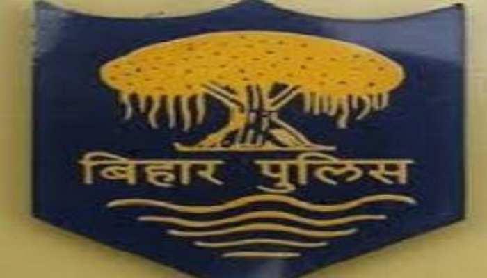 सहरसा: पुलिस को मिली बड़ी कामयाबी, 2 लाख की लूट में तीन आरोपी गिरफ्तार सहरसा: पुलिस को मिली बड़ी कामयाबी, 2 लाख की लूट में तीन आरोपी गिरफ्तार