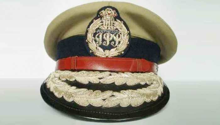 छत्तीसगढ़ पुलिस महकमे में बड़ा प्रशासनिक फेरबदल, 22 IPS अधिकारियों का तबादला छत्तीसगढ़ पुलिस महकमे में बड़ा प्रशासनिक फेरबदल, 22 IPS अधिकारियों का तबादला