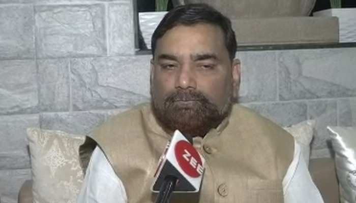पटना: कांग्रेस के जनसंवाद कार्यक्रम पर गरमाई सियासत, JDU ने बताया कागजी अभियान पटना: कांग्रेस के जनसंवाद कार्यक्रम पर गरमाई सियासत, JDU ने बताया कागजी अभियान