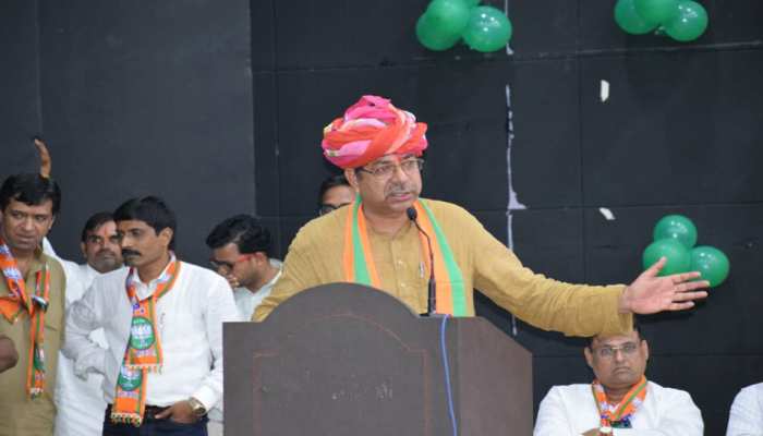 डर से महाराष्ट्र कांग्रेस विधायकों की राजस्थान में हो रही मेहमाननवाजी: सतीश पूनिया डर से महाराष्ट्र कांग्रेस विधायकों की राजस्थान में हो रही मेहमाननवाजी: सतीश पूनिया