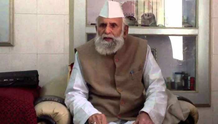 ओवैसी के बाद अब सपा सांसद ने उठाए अयोध्या फैसले पर सवाल, कहा- ...चाहिए थी मस्जिद ओवैसी के बाद अब सपा सांसद ने उठाए अयोध्या फैसले पर सवाल, कहा- ...चाहिए थी मस्जिद