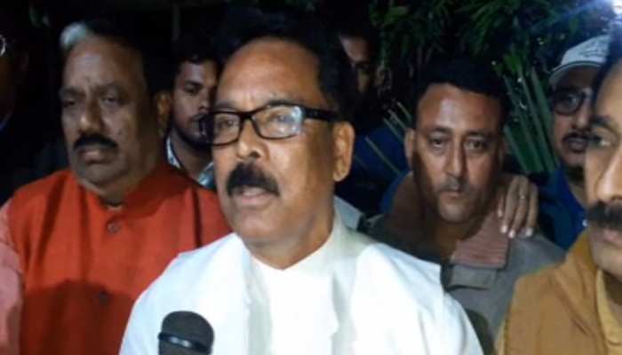 झारखंड चुनाव: टिकट कटने पर छलका सुखदेव भगत का दर्द, बोले- BJP के लिए काम करूंगा झारखंड चुनाव: टिकट कटने पर छलका सुखदेव भगत का दर्द, बोले- BJP के लिए काम करूंगा