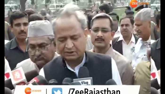 Jaipur: CM Ashok Gehlot planted saplings at Ramnivas Bagh