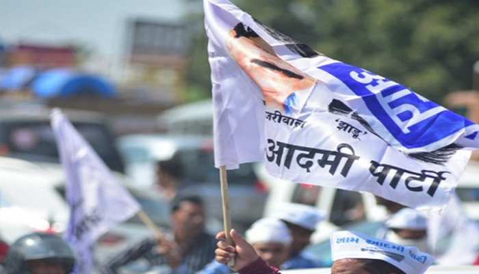 झारखंड चुनाव: गढ़वा से AAP कैंडिडेट उमा देवी का नामांकन रद्द, 2 पत्याशी हुए निर्दलीय झारखंड चुनाव: गढ़वा से AAP कैंडिडेट उमा देवी का नामांकन रद्द, 2 पत्याशी हुए निर्दलीय