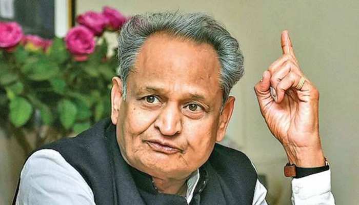 अशोक गहलोत ने नेहरू के खिलाफ दुष्प्रचार करने वालों को कहा 'गंगू तेली' अशोक गहलोत ने नेहरू के खिलाफ दुष्प्रचार करने वालों को कहा 'गंगू तेली'