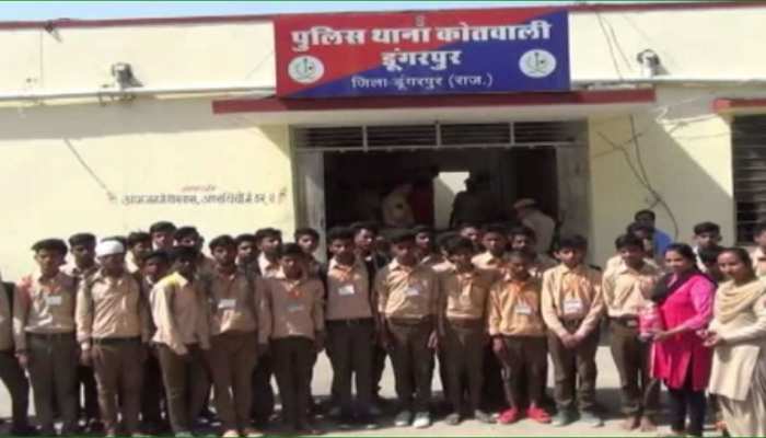 थानों से ज्यादा स्कूलों में दिख रही डूंगरपुर पुलिस, बताई ये बड़ी वजह थानों से ज्यादा स्कूलों में दिख रही डूंगरपुर पुलिस, बताई ये बड़ी वजह
