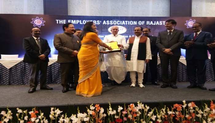 गहलोत सरकार के एक साल पूरे होने पर उद्यमियों को मिलेगी सौगात गहलोत सरकार के एक साल पूरे होने पर उद्यमियों को मिलेगी सौगात