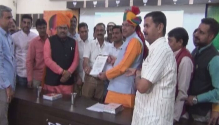 निकाय चुनाव के नतीजों को लेकर सतीश पूनिया ने साधा सरकार पर निशाना, कहा - सत्ता के दुरुपयोग से जीती कांग्रेस निकाय चुनाव के नतीजों को लेकर सतीश पूनिया ने साधा सरकार पर निशाना, कहा - सत्ता के दुरुपयोग से जीती कांग्रेस