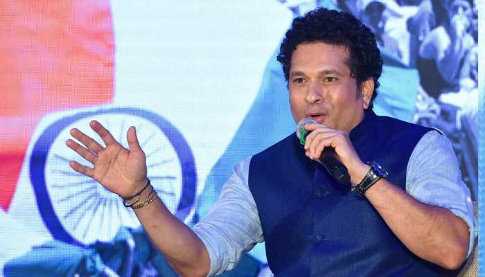 सचिन ने इंटरनेशनल मेंस वीक के मौके पर पुरुषों से कहा, 'भावुक हों तो बहने दें आंसू' सचिन ने इंटरनेशनल मेंस वीक के मौके पर पुरुषों से कहा, 'भावुक हों तो बहने दें आंसू'