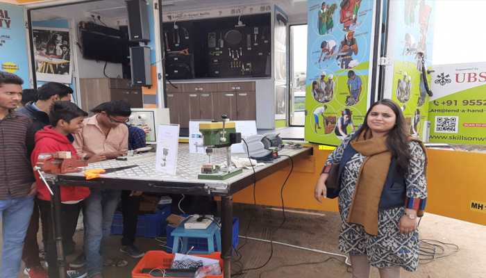 बिना पॉलिटेक्निक और ITI पढ़े भी अब 12वीं पास स्टूडेंट्स पा सकेंगे नौकरी, जानिए कैसे? बिना पॉलिटेक्निक और ITI पढ़े भी अब 12वीं पास स्टूडेंट्स पा सकेंगे नौकरी, जानिए कैसे?