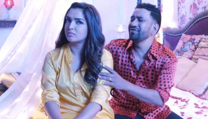 VIDEO: रिलीज होते ही छा गया निरहुआ और आम्रपाली का नया गाना 'लव दहेज' VIDEO: रिलीज होते ही छा गया निरहुआ और आम्रपाली का नया गाना 'लव दहेज'