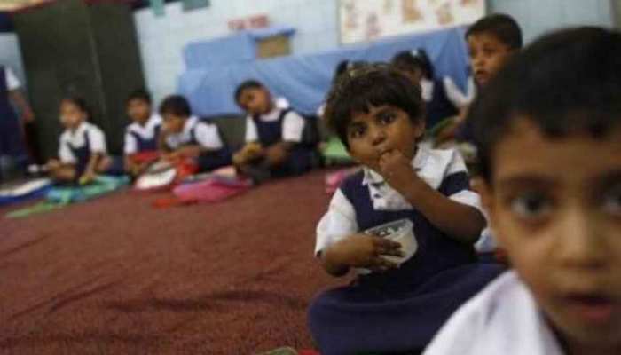 उत्तराखंड में 300 से ज्यादा सरकारी स्कूल बंद कर चुकी है सरकार, विधानसभा में दिया जवाब उत्तराखंड में 300 से ज्यादा सरकारी स्कूल बंद कर चुकी है सरकार, विधानसभा में दिया जवाब