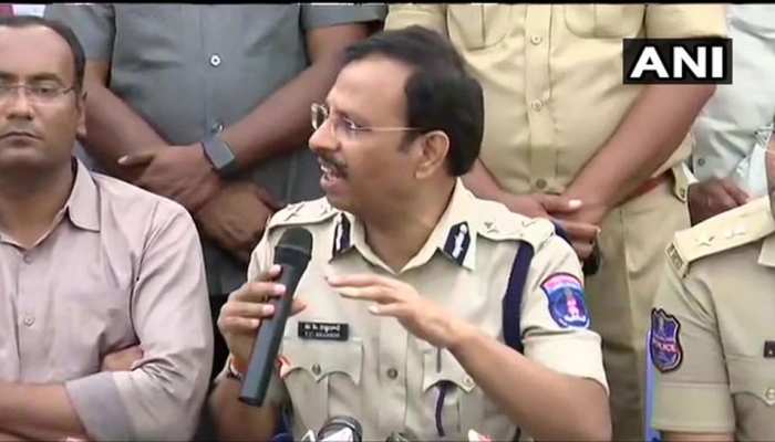 साइबराबाद के पुलिस कमिश्नर ने बताई गैंगरेप-हत्यारोपियों के एनकाउंटर की पूरी कहानी, पढ़ें साइबराबाद के पुलिस कमिश्नर ने बताई गैंगरेप-हत्यारोपियों के एनकाउंटर की पूरी कहानी, पढ़ें