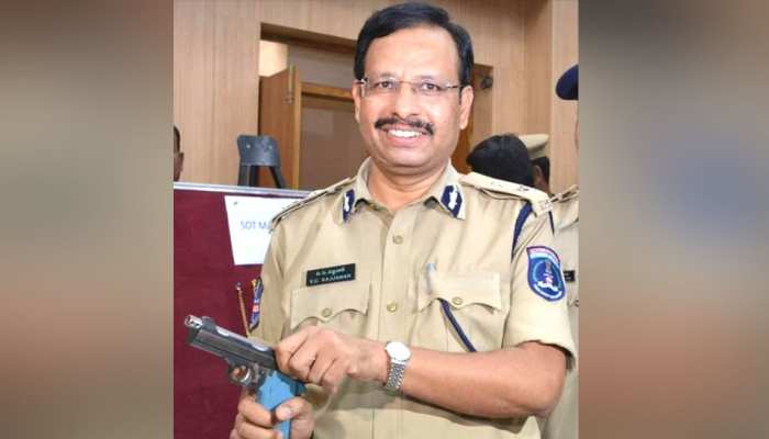 साइबराबाद कमिश्नर सज्जनार ने एक बार फिर किया 'तत्काल न्याय'? साइबराबाद कमिश्नर सज्जनार ने एक बार फिर किया 'तत्काल न्याय'?