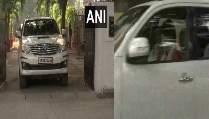 प्रियंका गांधी लखनऊ से उन्नाव रवाना, पीड़िता के परिजनों से करेंगी मुलाकात प्रियंका गांधी लखनऊ से उन्नाव रवाना, पीड़िता के परिजनों से करेंगी मुलाकात