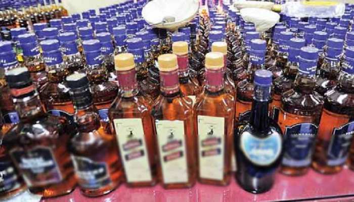 सुपौल: ट्रक हुआ दुर्घटनाग्रस्त, पुलिस ने जब्त किया भारी मात्रा में शराब सुपौल: ट्रक हुआ दुर्घटनाग्रस्त, पुलिस ने जब्त किया भारी मात्रा में शराब