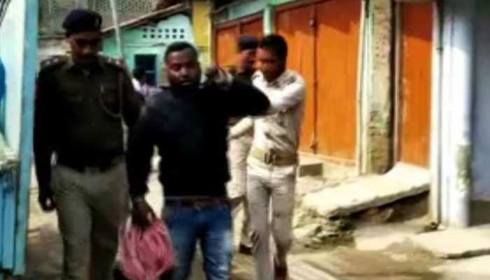 बिहार: कटिहार में सौतन लाना पड़ा पति को महंगा, पत्नी ने लगाया दहेज प्रताड़ना का आरोप बिहार: कटिहार में सौतन लाना पड़ा पति को महंगा, पत्नी ने लगाया दहेज प्रताड़ना का आरोप