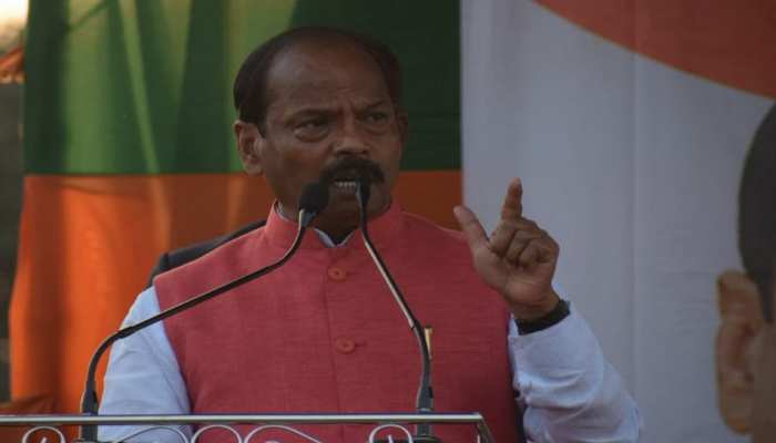 पाकुड़: CM की हेमंत सोरेन को चुनौती, कहा- 'मंच पर आकर CNT-PNT की बात करें' पाकुड़: CM की हेमंत सोरेन को चुनौती, कहा- 'मंच पर आकर CNT-PNT की बात करें'
