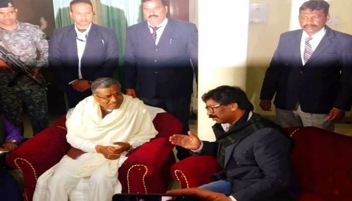 रांची: JVM ने JMM को किया समर्थन का ऐलान, बाबूलाल मरांडी बोले- हमारा लक्ष्य एक रांची: JVM ने JMM को किया समर्थन का ऐलान, बाबूलाल मरांडी बोले- हमारा लक्ष्य एक