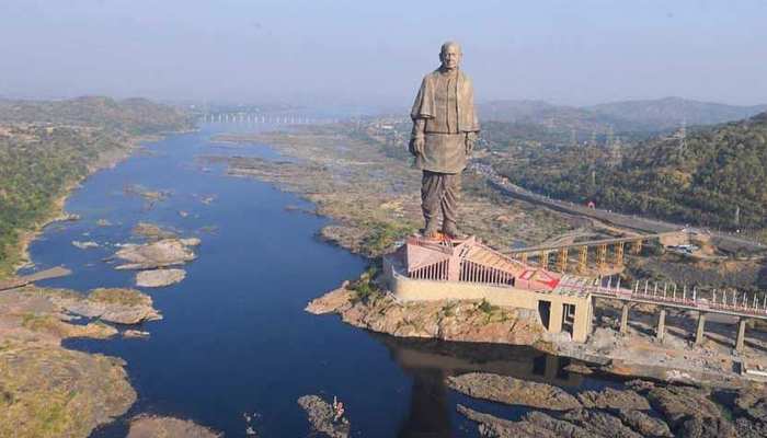 पर्यटकों की पहली पसंद बना स्टैच्यू ऑफ यूनिटी, नया साल मनाने पहुंच रहे टूरिस्ट पर्यटकों की पहली पसंद बना स्टैच्यू ऑफ यूनिटी, नया साल मनाने पहुंच रहे टूरिस्ट