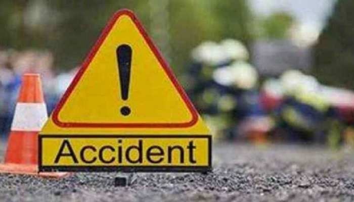 मुंगेर: 2 मोटरसाइकिल की टक्कर में 3 घायल. बाल-बाल बचा 8 महीने का मासूम मुंगेर: 2 मोटरसाइकिल की टक्कर में 3 घायल. बाल-बाल बचा 8 महीने का मासूम