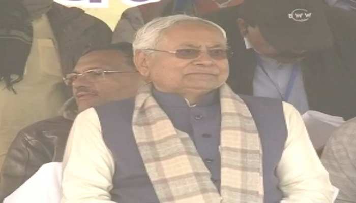 लखीसराय: CM नीतीश का ऐलान, कहा- 5 दिन में बिहार को जर्जर तारों से मिलेगी मुक्ति लखीसराय: CM नीतीश का ऐलान, कहा- 5 दिन में बिहार को जर्जर तारों से मिलेगी मुक्ति