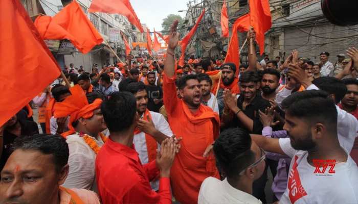 आंध्र और तेलंगाना सरकार को बताया हिंदू विरोधी, विश्व हिंदू परिषद ने फूंका बिगुल आंध्र और तेलंगाना सरकार को बताया हिंदू विरोधी, विश्व हिंदू परिषद ने फूंका बिगुल