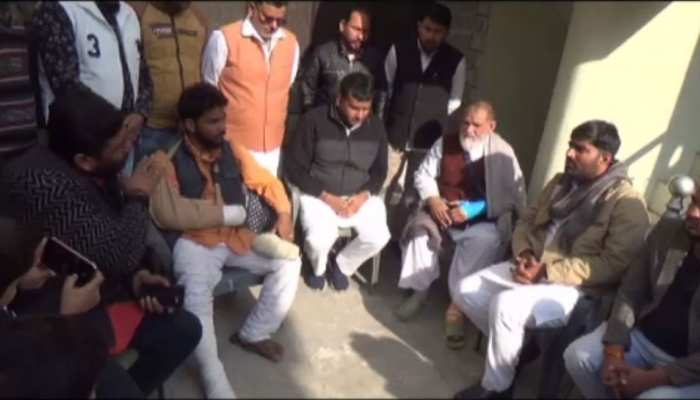 SP नेता की अधिकारियों को चेतावनी, 'सरकार हमेशा नहीं रहती, बदलने पर जवाब देंगे' SP नेता की अधिकारियों को चेतावनी, 'सरकार हमेशा नहीं रहती, बदलने पर जवाब देंगे'