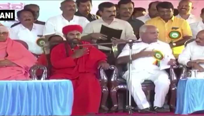 जानिए क्यों CM को कहना पड़ा, नहीं मानी मेरी बात तो दे दूंगा इस्तीफा? जानिए क्यों CM को कहना पड़ा, नहीं मानी मेरी बात तो दे दूंगा इस्तीफा?