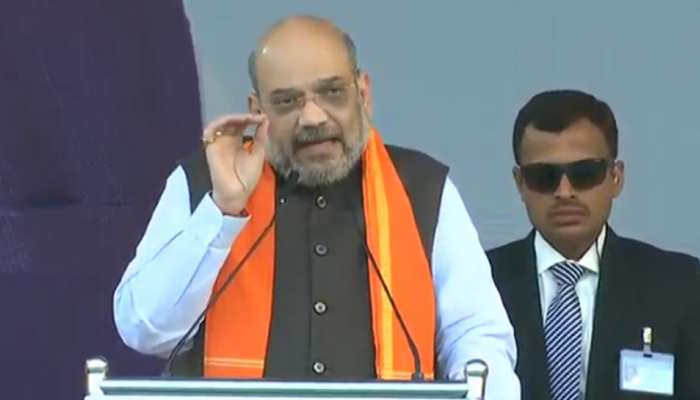 गृहमंत्री शाह ने राहुल पर बोला हमला, कहा- पीएम मोदी ने सही की आपके नाना की गलती