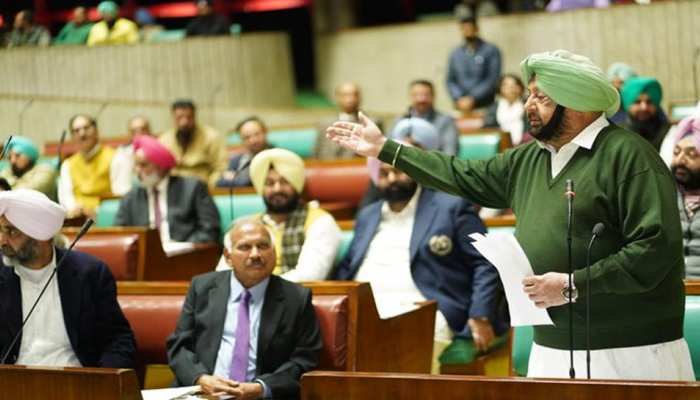 पंजाब: डैमेज कंट्रोल में जुटे CM अमरिंदर, विधायकों के साथ की मीटिंग, जानिए क्या है पूरा मामला पंजाब: डैमेज कंट्रोल में जुटे CM अमरिंदर, विधायकों के साथ की मीटिंग, जानिए क्या है पूरा मामला