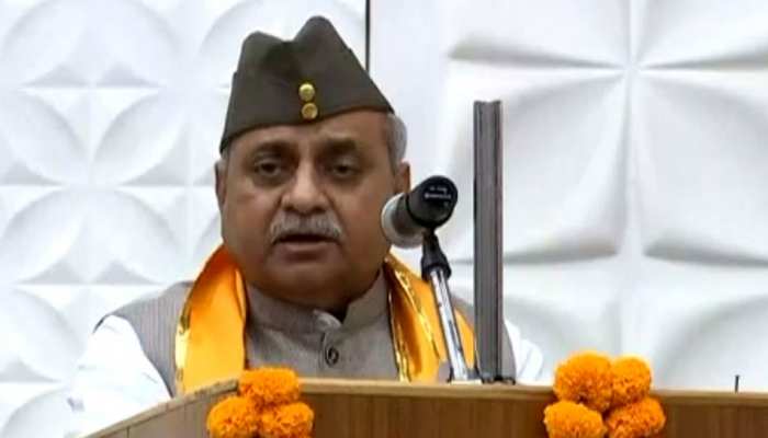 गुजरात के डिप्टी CM बोले- आजादी मांगने वालों के लिए देश की सीमाएं खोल दी जाएं गुजरात के डिप्टी CM बोले- आजादी मांगने वालों के लिए देश की सीमाएं खोल दी जाएं