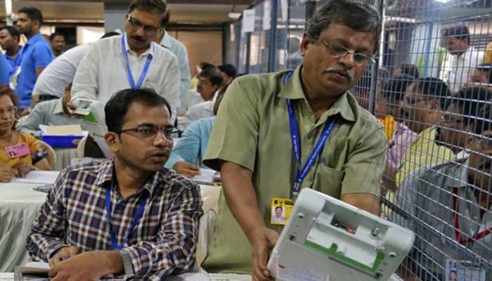 Telangana Municipal Election LIVE Results: TRS काफी आगे, Congress-BJP पीछे