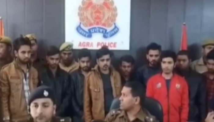 आगरा: मूवर्स-पैकर्स के नाम पर करोड़ों की ऑनलाइन ठगी का पर्दाफाश, आप भी हो सकते थे शिकार आगरा: मूवर्स-पैकर्स के नाम पर करोड़ों की ऑनलाइन ठगी का पर्दाफाश, आप भी हो सकते थे शिकार