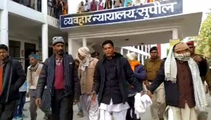 बिहार: 25 साल बाद आया रेप केस में फैसला, कोर्ट ने पूर्व MLA समेत 4 को सुनाई सजा बिहार: 25 साल बाद आया रेप केस में फैसला, कोर्ट ने पूर्व MLA समेत 4 को सुनाई सजा