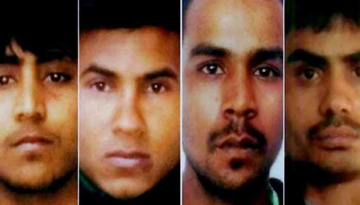 निर्भया केस: दोषियों की फांसी की सजा टालने के खिलाफ दिल्ली हाईकोर्ट में आज होगी स्पेशल सुनवाई निर्भया केस: दोषियों की फांसी की सजा टालने के खिलाफ दिल्ली हाईकोर्ट में आज होगी स्पेशल सुनवाई
