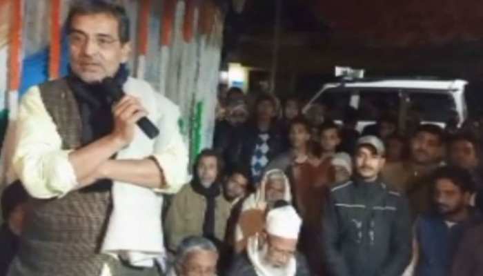 बिहार: CAA के खिलाफ धरना में शामिल हुए उपेंद्र कुशवाहा, नीतीश कुमार पर साधा निशाना बिहार: CAA के खिलाफ धरना में शामिल हुए उपेंद्र कुशवाहा, नीतीश कुमार पर साधा निशाना