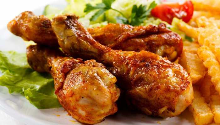 ऐसे बनाएं लबाबदार Spicy चिकन ब्रॉस्टॅड, यहां पढ़ें पूरी रेसिपी ऐसे बनाएं लबाबदार Spicy चिकन ब्रॉस्टॅड, यहां पढ़ें पूरी रेसिपी