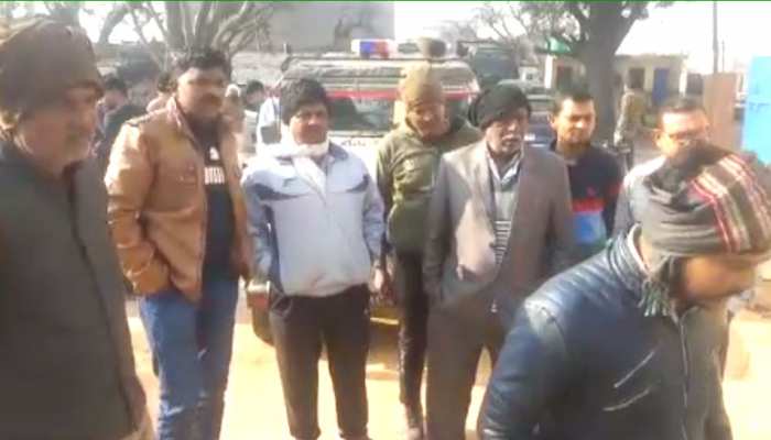 धौलपुर: बड़ी खुशी के साथ आए थे बहू को विदा कराने, सुबह-सवेरे हो गई ये वारदात धौलपुर: बड़ी खुशी के साथ आए थे बहू को विदा कराने, सुबह-सवेरे हो गई ये वारदात