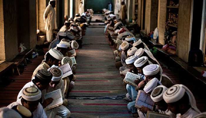 बीजेपी शासित इस राज्य में बंद किए जाएंगे सारे सरकारी मदरसे और संस्कृत विद्यालय बीजेपी शासित इस राज्य में बंद किए जाएंगे सारे सरकारी मदरसे और संस्कृत विद्यालय