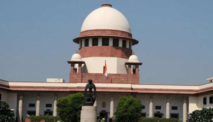 शाहीन बाग: SC ने इन वरिष्ठ वकील को नियुक्त किया वार्ताकार, कहा- प्रदर्शनकारियों से बात करें शाहीन बाग: SC ने इन वरिष्ठ वकील को नियुक्त किया वार्ताकार, कहा- प्रदर्शनकारियों से बात करें