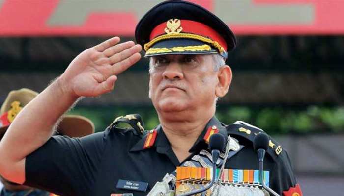 सीमा से समुद्र तक सब पर रहेगी CDS की पैनी नजर, एक साथ तीनों सेना करेगी दुश्मनों पर वार सीमा से समुद्र तक सब पर रहेगी CDS की पैनी नजर, एक साथ तीनों सेना करेगी दुश्मनों पर वार