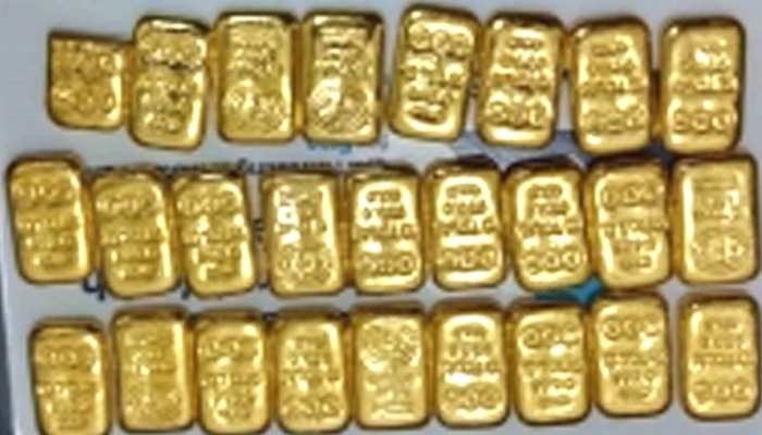 लुधियाना में 20 मिनट के अंदर लूटा 12 करोड़ का सोना, बंदूक की नोक पर हुई वारदात लुधियाना में 20 मिनट के अंदर लूटा 12 करोड़ का सोना, बंदूक की नोक पर हुई वारदात