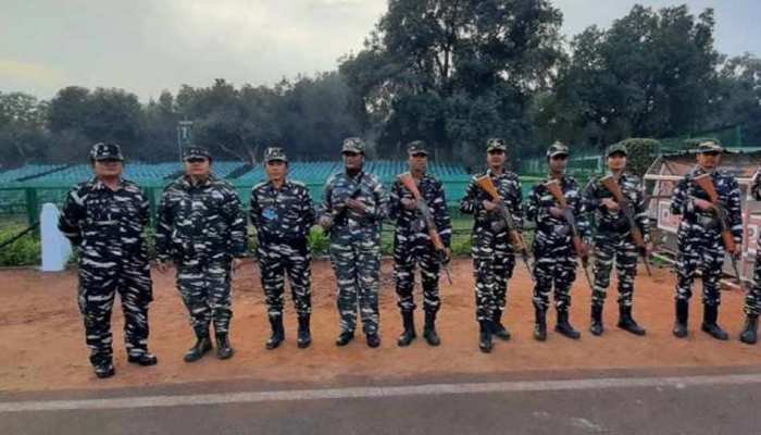 CRPF में हेड कॉन्स्टेबल के पदों पर निकली बंपर भर्तियां, ऐसे करें आवेदन CRPF में हेड कॉन्स्टेबल के पदों पर निकली बंपर भर्तियां, ऐसे करें आवेदन